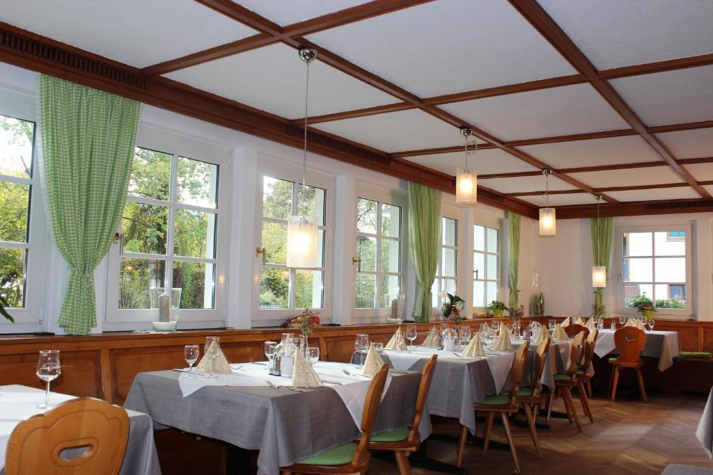 Gasthaus Zur Linde Hotel Glottertal Exterior foto